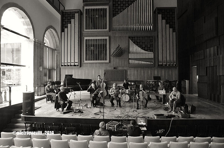 Evan Parker incontra l'Ensemble Dissonanzen